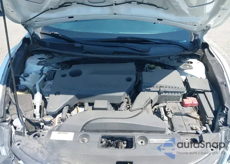 2016 Nissan Altima 2.5/2.5 S/2.5 Sl/2.5 Sr/2.5 Sv из США, поврежденный, VIN 1N4AL3AP0GN365645